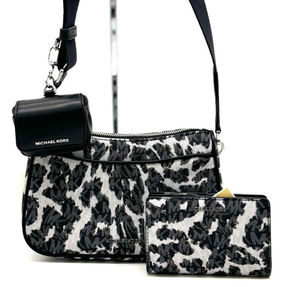 Michael Kors Jet Set Medium Leopard Logo Crossbody Bag w AirPods Case and Wallet - Picture 1 of 15